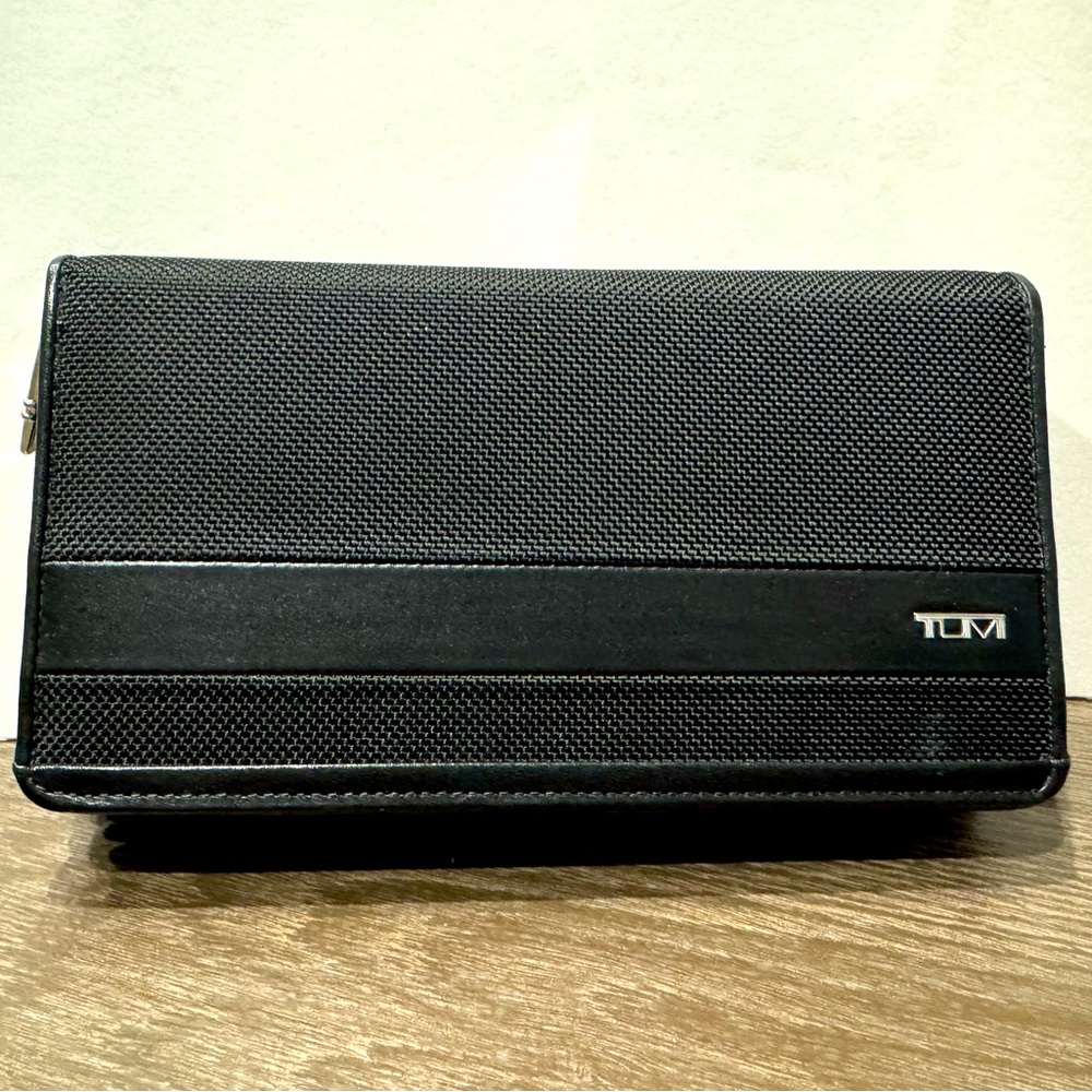 Tumi Zip-Around Continental Wallet